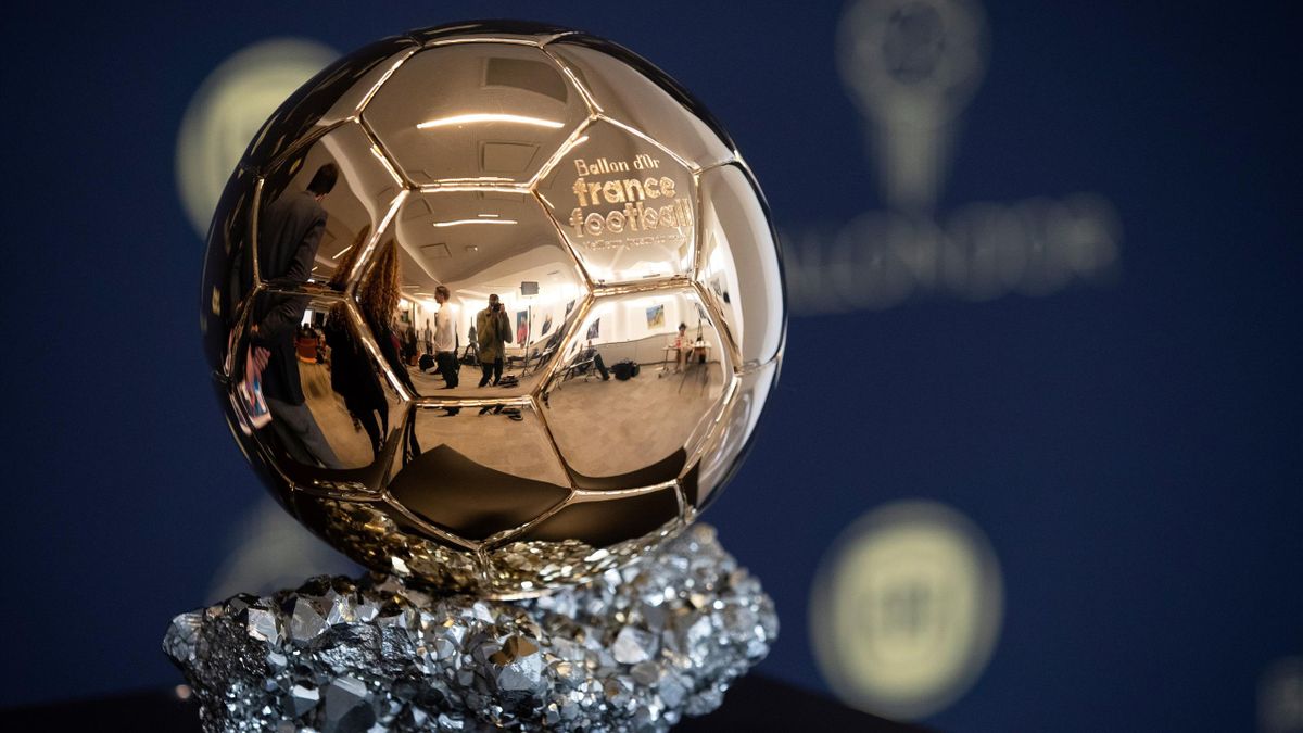 Ballon d’Or 2022 : « Karim Benzema mérite largement de gagner », dixit Sadio Mané (vidéo)