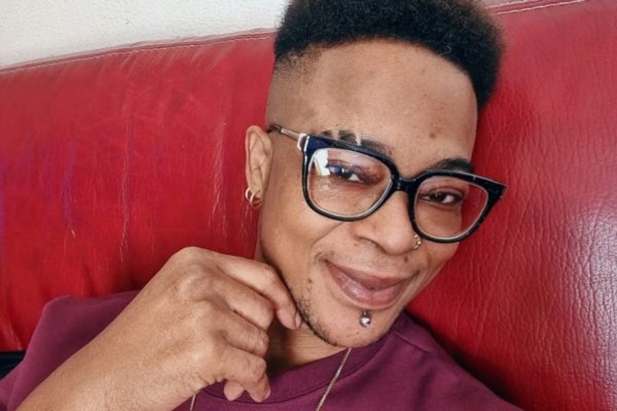 Côte d’Ivoire : Love Gugu maudit Bob Lee avec l’eau de sa toilette intime ; la toile sous le choc (photos)