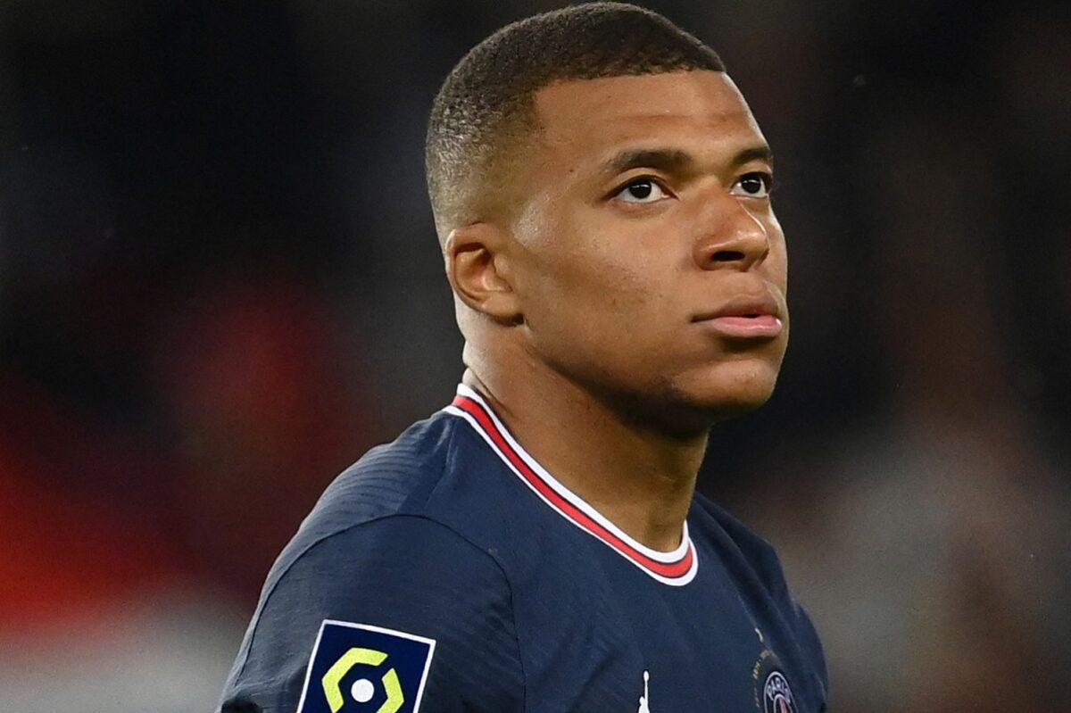 Mbappé veut-il réellement quitter le PSG ? L’attaquant sort enfin du silence