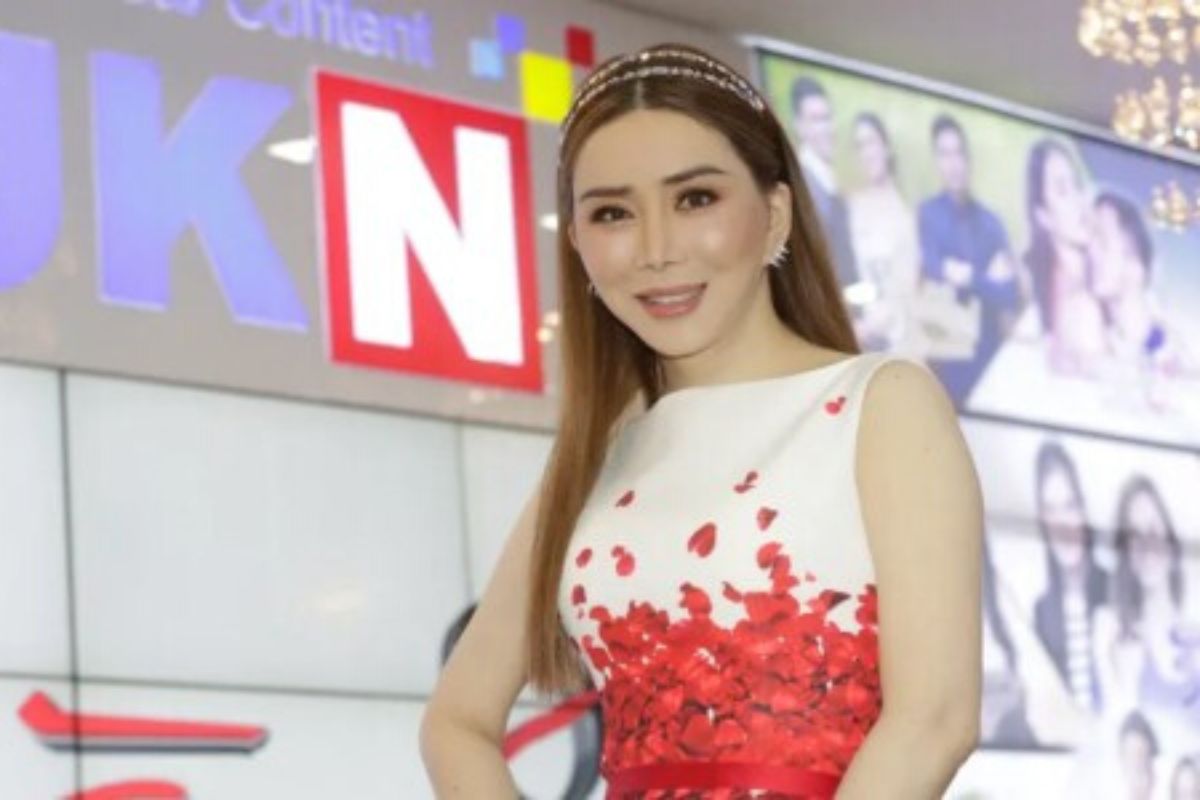 Miss Univers : qui est Anne Jakkapong, la femme d’affaires qui vient de racheter le célèbre concours de beauté ?