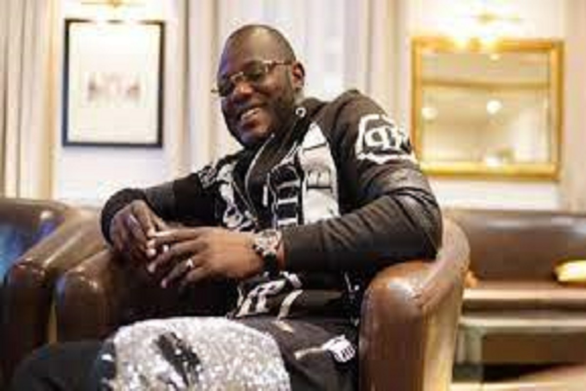 Roi 12 12 : le philanthrope malien reçoit une distinction