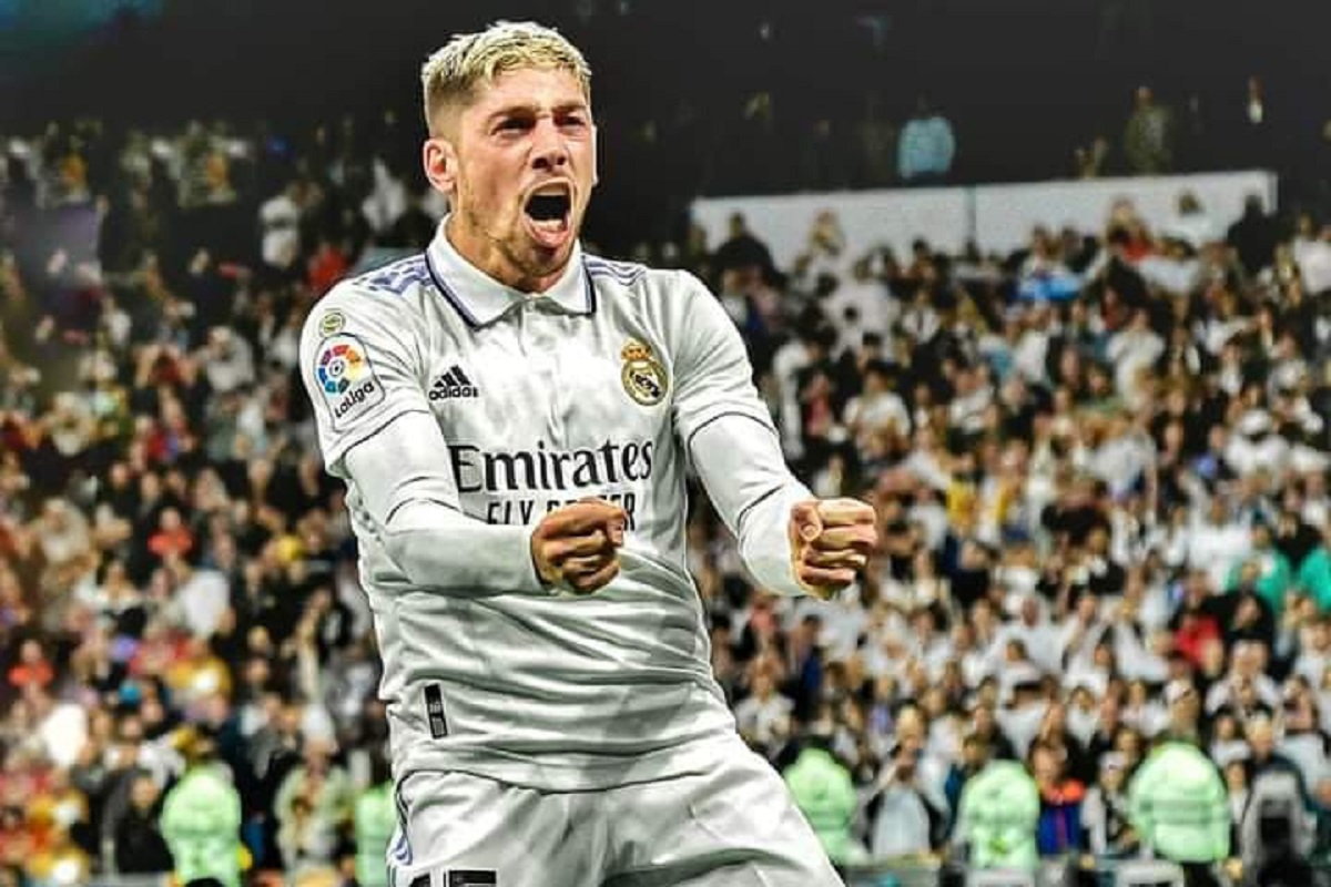 Ancelotti : « Les joueurs doivent porter un casque. Les tirs de Valverde sont très sérieux. Mariano est hospitalisé pour… »