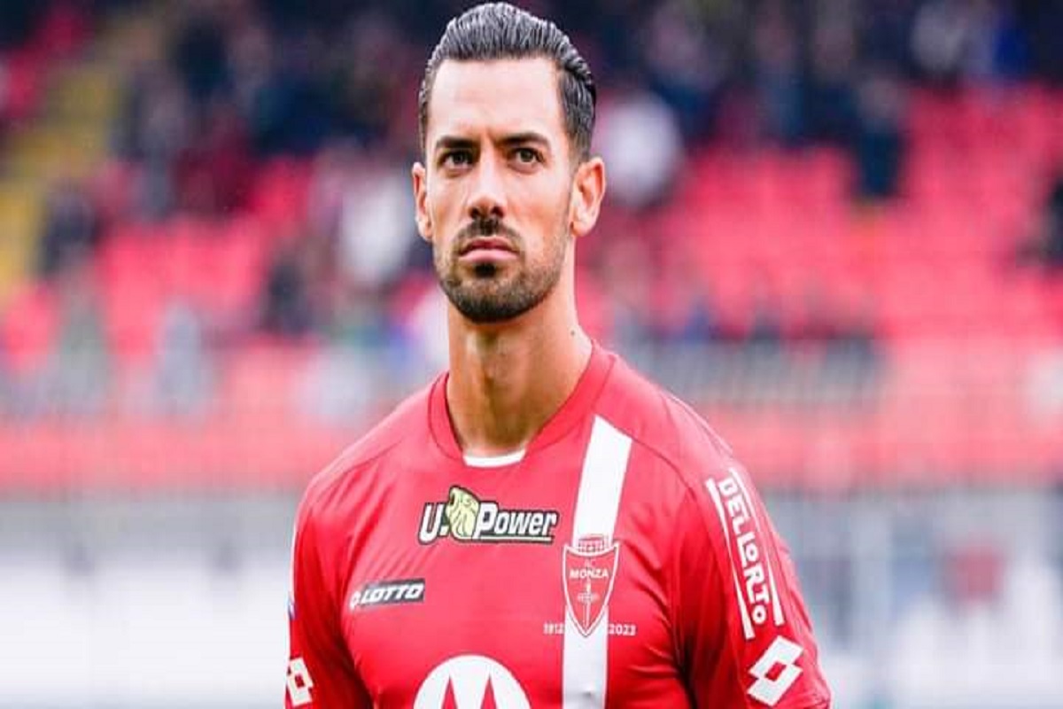 Pablo Mari : « J’ai vu cet homme poignarder une personne à la gorge » ; le défenseur espagnol raconte les faits