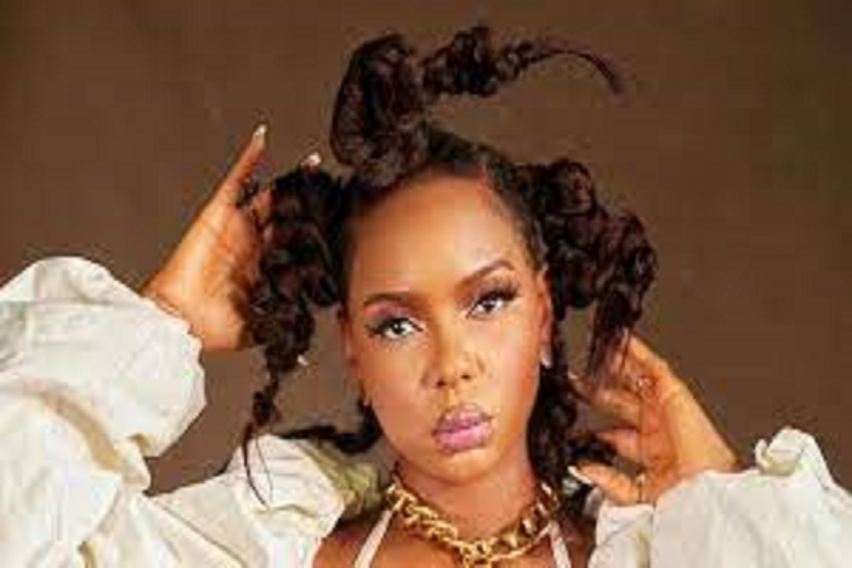 Yemi Alade : la chanteuse s’emporte et s’en prend aux détracteurs