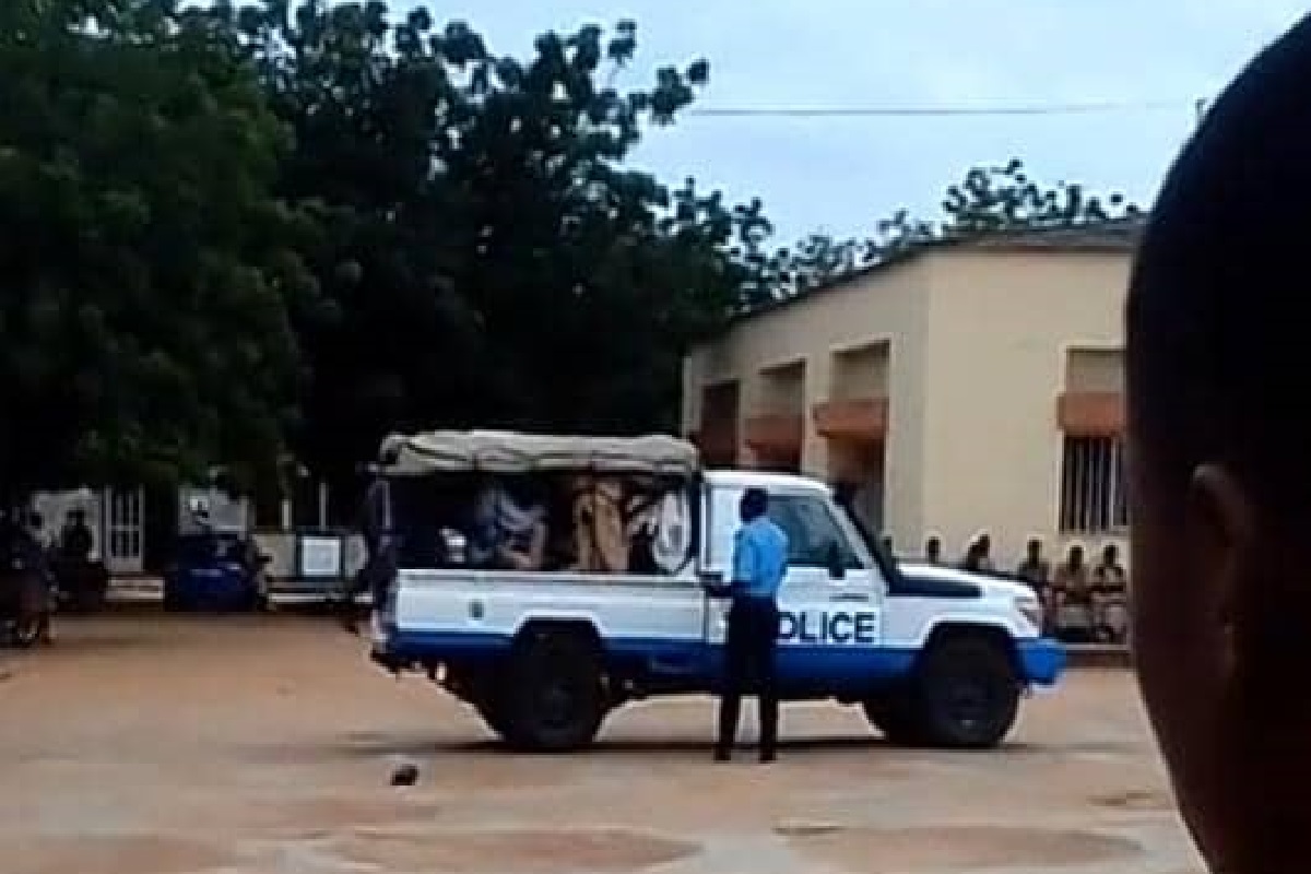 Togo : jusqu’à 10 ans d’emprisonnement pour ceux qui enceintent les élèves de moins de 16 ans