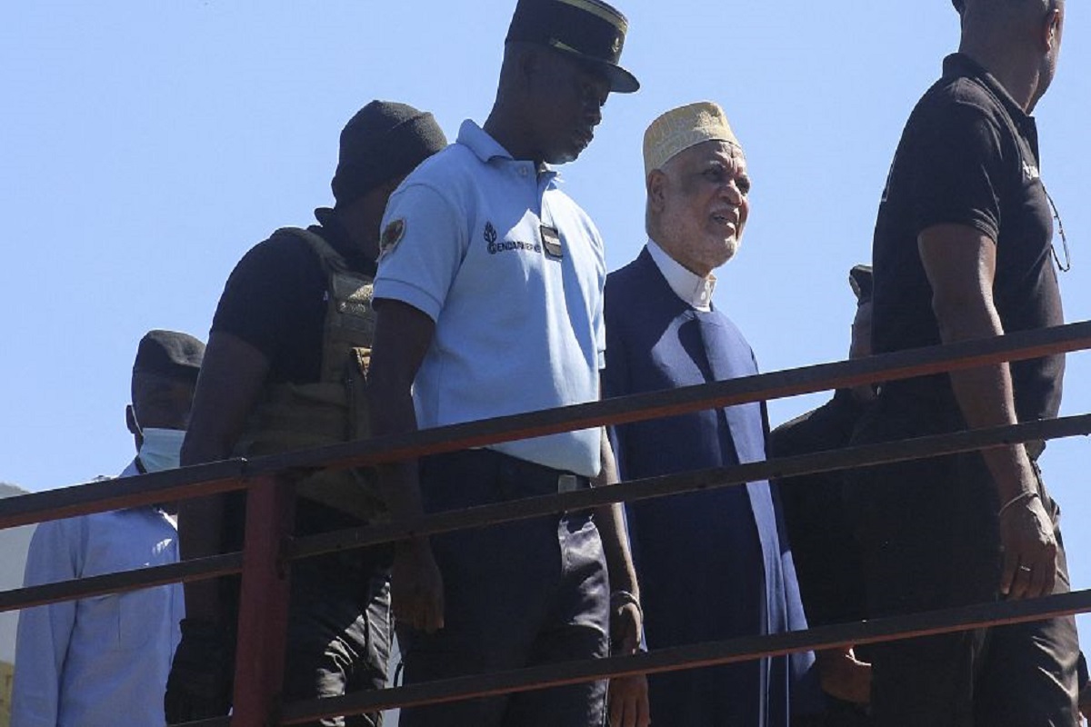 Îles Comores : un ancien président condamné à la prison à vie pour…