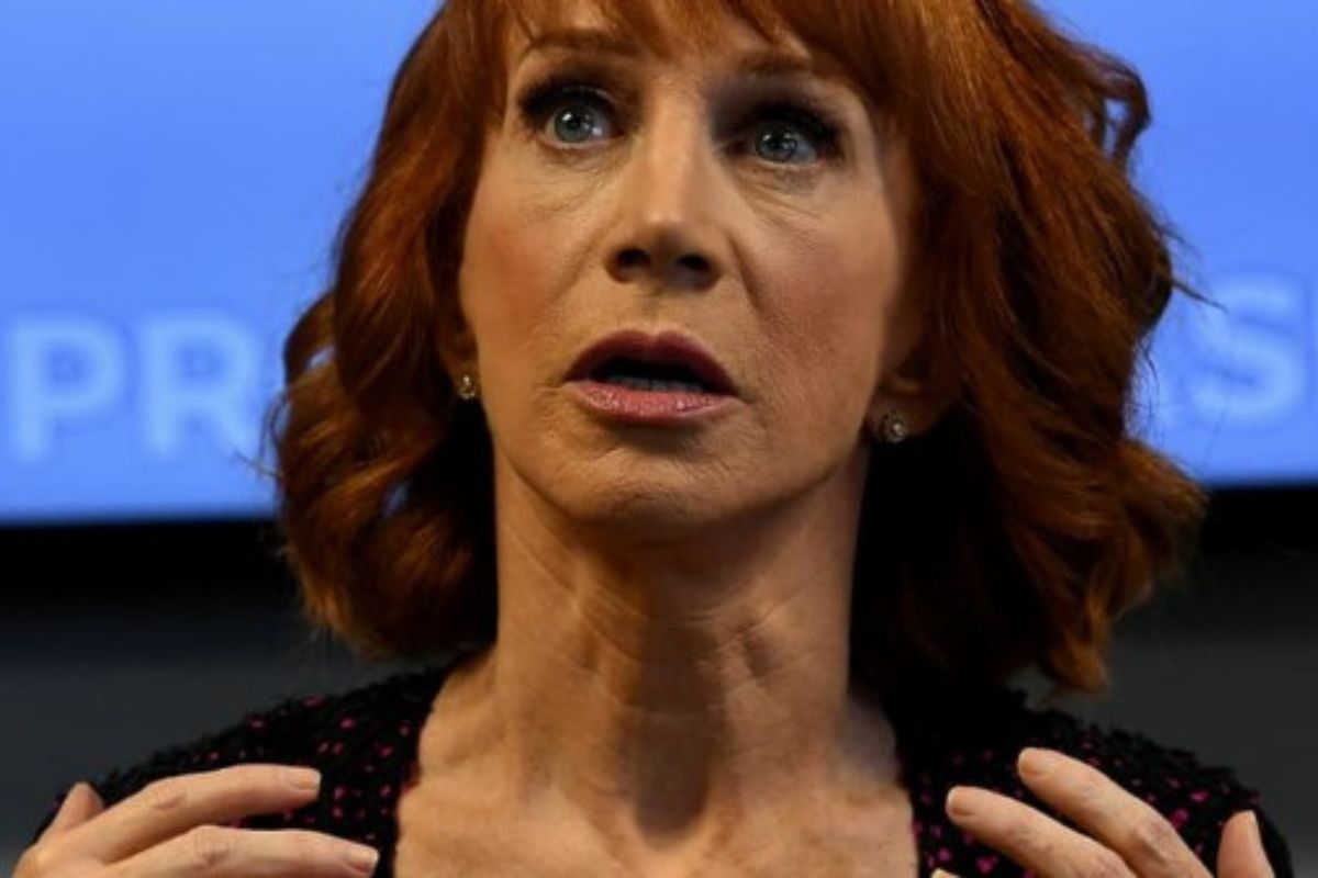 Kathy Griffin : « C’est une pure connerie » ; l’humoriste suspendue de Twitter après s’être moquée d’Elon Musk