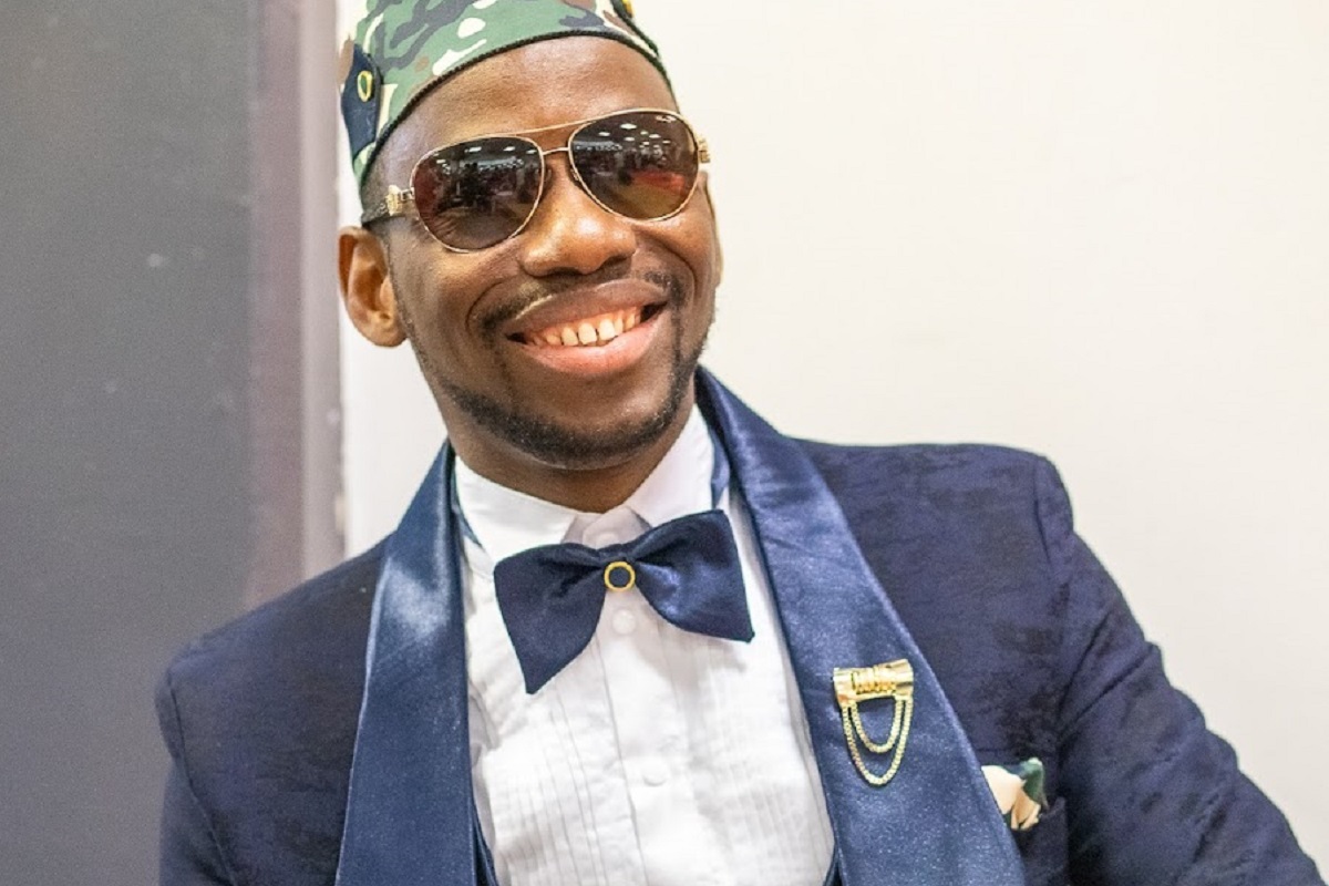 « Je fais plus de 800 millions de chiffres par an », le général Makosso secoue à nouveau la toile