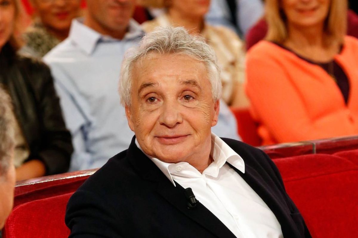 Michel Sardou : « Ma femme m’a fait du chantage » ; les révélations de l’artiste sur ce choix inattendu