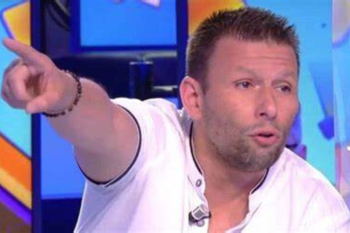 Raymond Aabou : « Quand je vois ça, j’ai honte d’être marocain » ; le chroniqueur de TPMP choqué par ce scandale