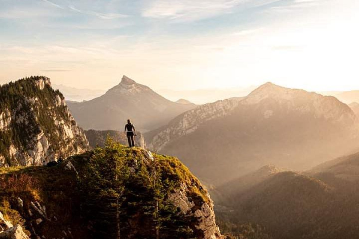 Surprenant : les fans de Man Utd en retraite spirituelle sur une montagne pour prier (video)