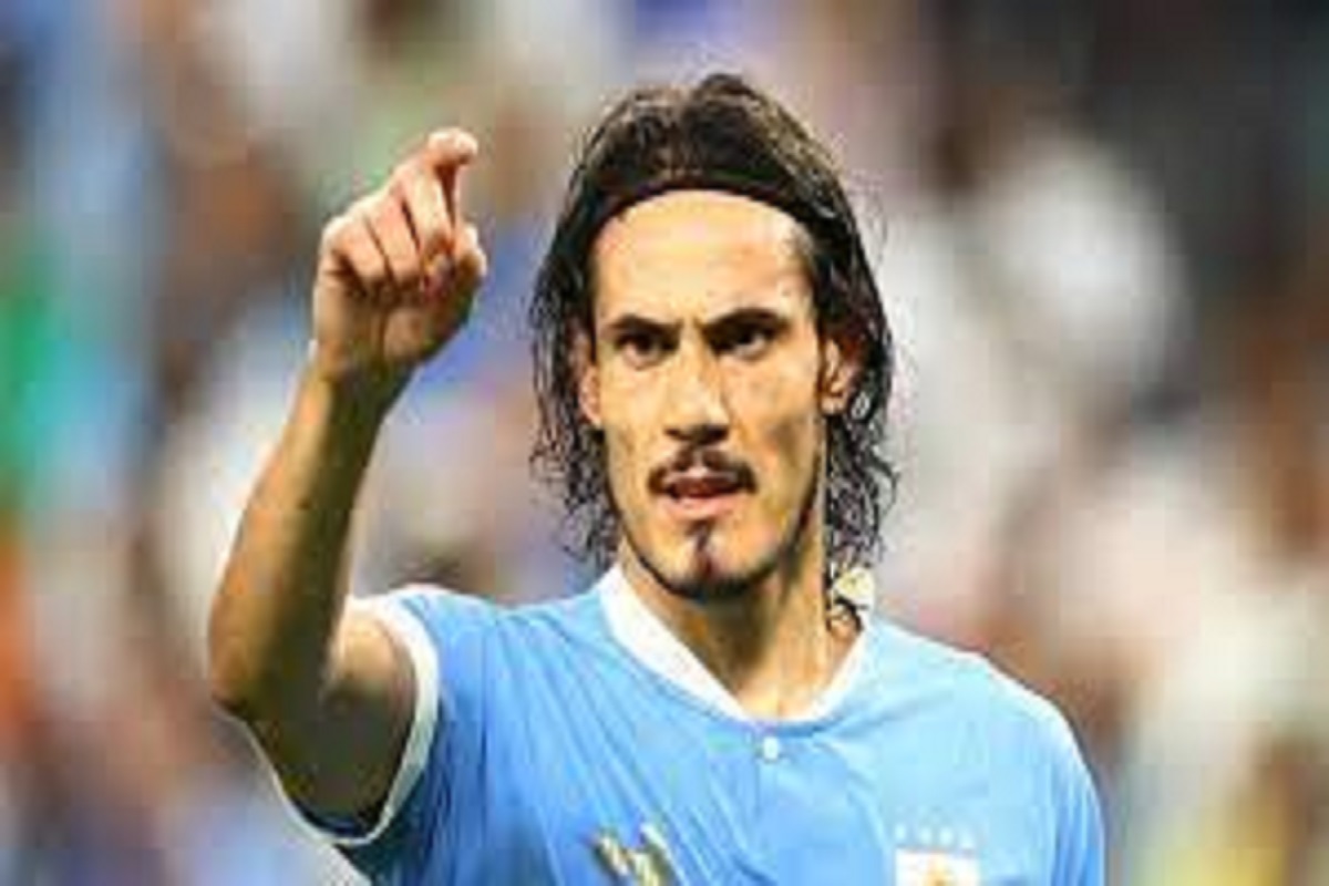Cavani : l’Uruguayen entre dans une colère noire et fait usage de son coup de poing ; une scène rare (vidéo)