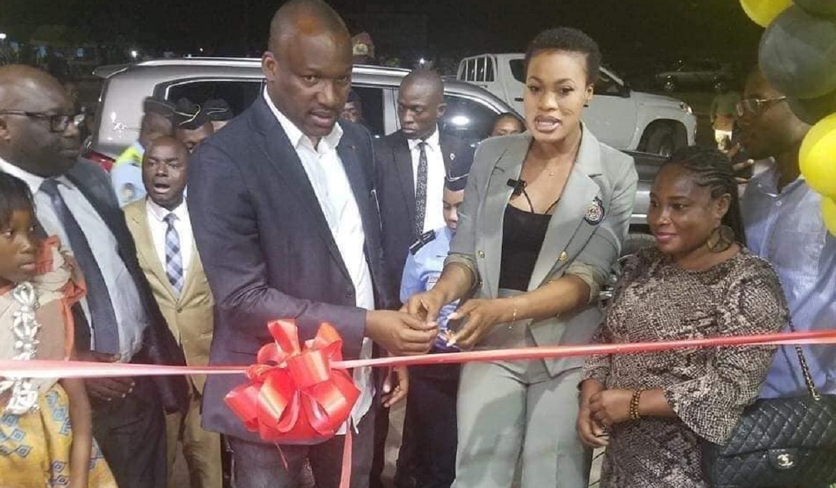 Côte d’Ivoire : Elle investit 32 millions dans un salon de coiffure ; la toile sous le charme (photos)