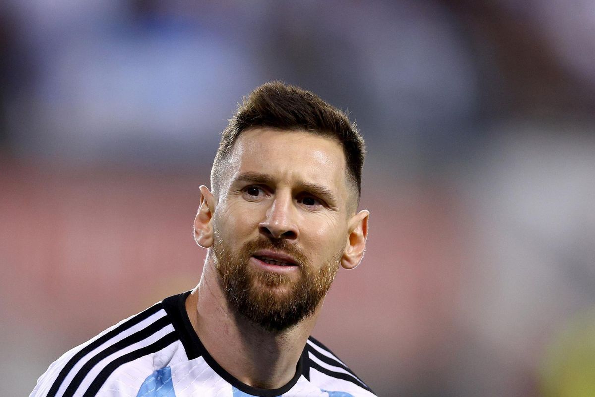 « Il est tout aussi bon que Messi »
