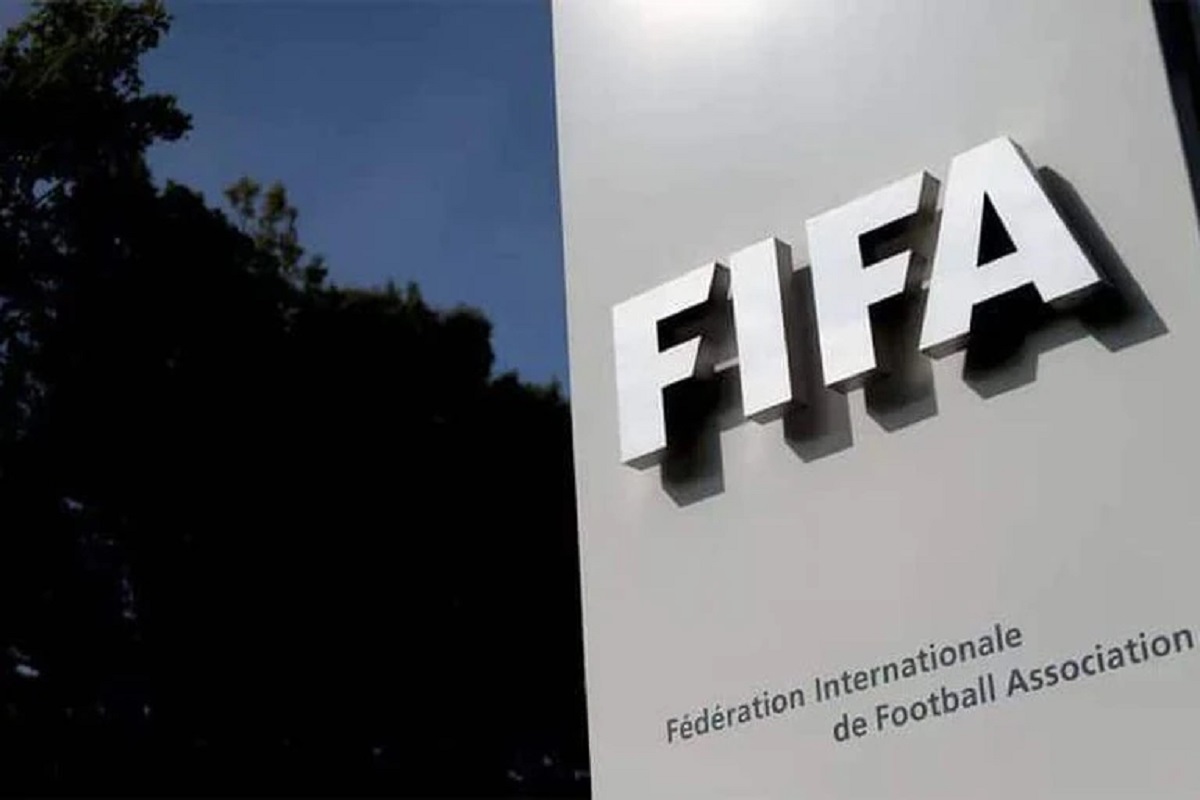 « S’ils me sanctionnent pour avoir frappé la VAR, l’arbitre devrait être mis en prison »