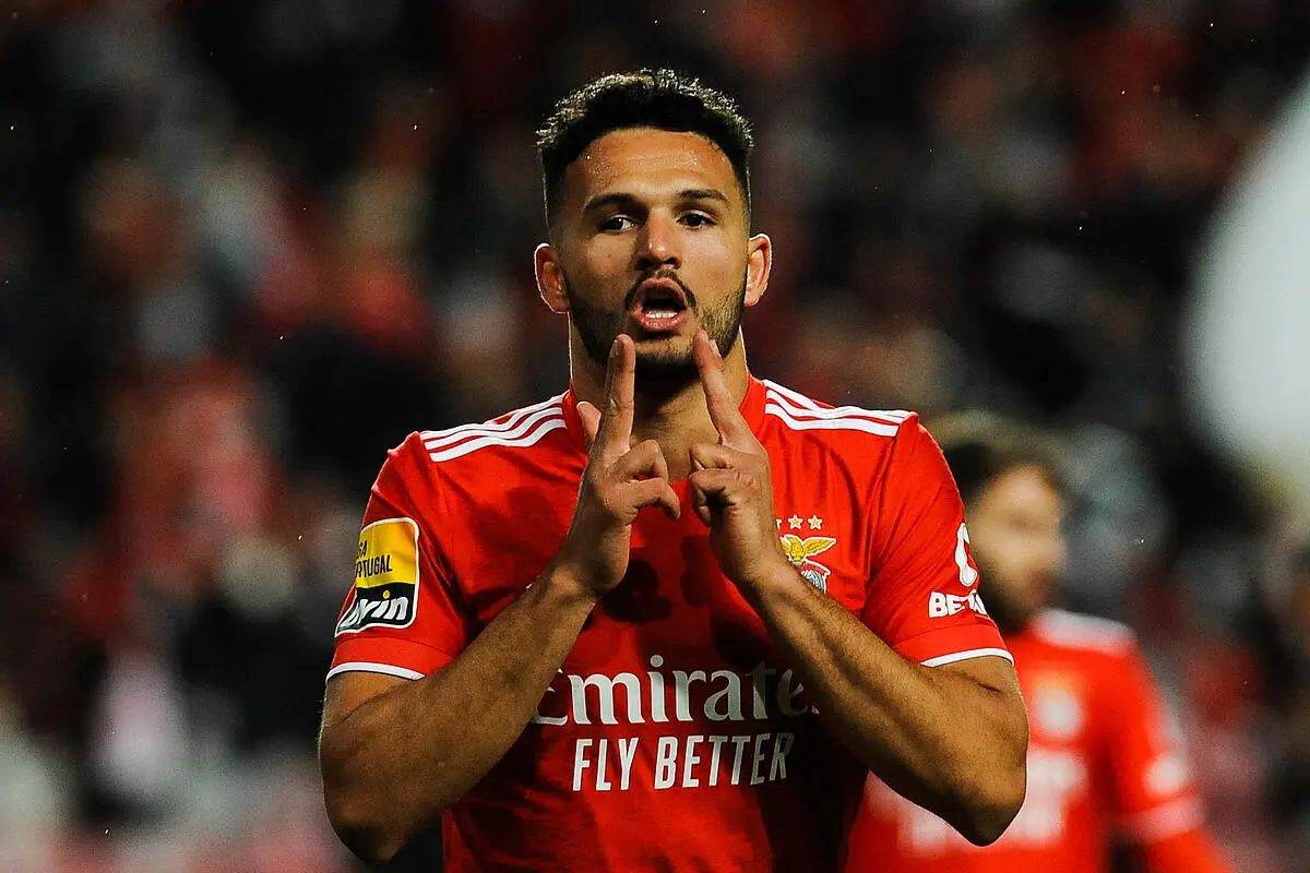 Mondial 2022 : Qui est Goncalo Ramos, le jeune de 21 ans qui a mis Cristiano Ronaldo au banc et fait voler le Portugal ?