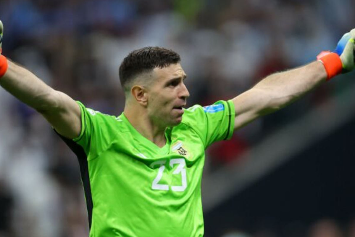 Emiliano Martinez : Ce nouveau geste du gardien pourrait déclencher la guerre entre Messi et Mbappé