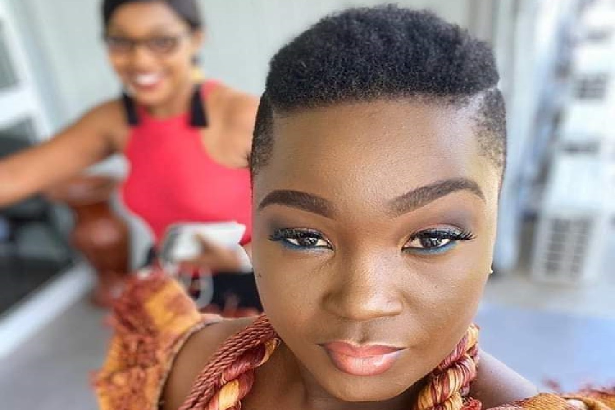 Prissy la Dégameuse : l’humoriste ivoirienne drague publiquement le président Denis Sassou-Nguesso (vidéo)