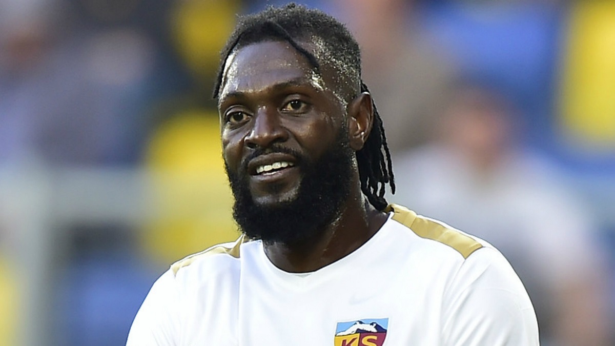 « C’est le pire entraîneur de ma carrière, il était ennuyant », Emmanuel Adebayor ne fait pas de cadeau à ce technicien