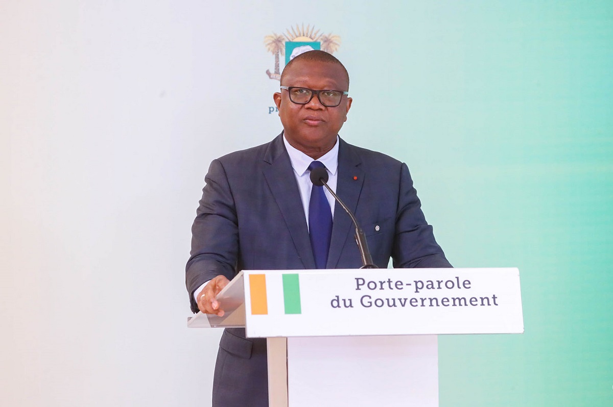 Côte d’Ivoire : Le gouvernement prend une grande décision concernant les bourses d’étude et les secours financiers