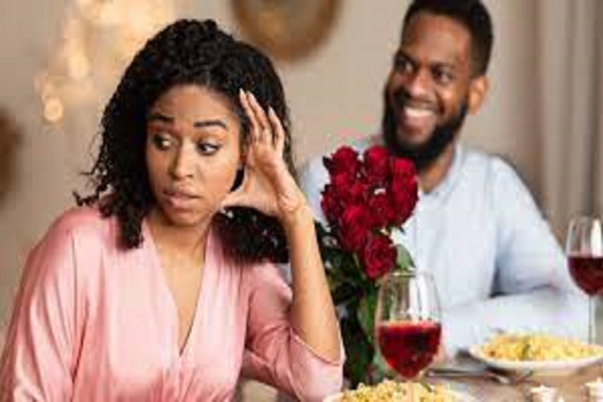Couple : voici les pires tue-l’amour selon les femmes (vidéo)