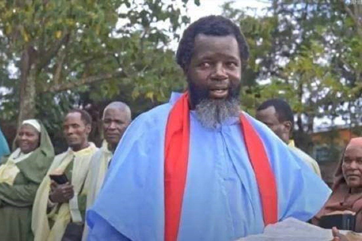 Jésus du Kenya : un nouveau sauveur se dévoile en Afrique ; il a transformé l’eau en… (photos)