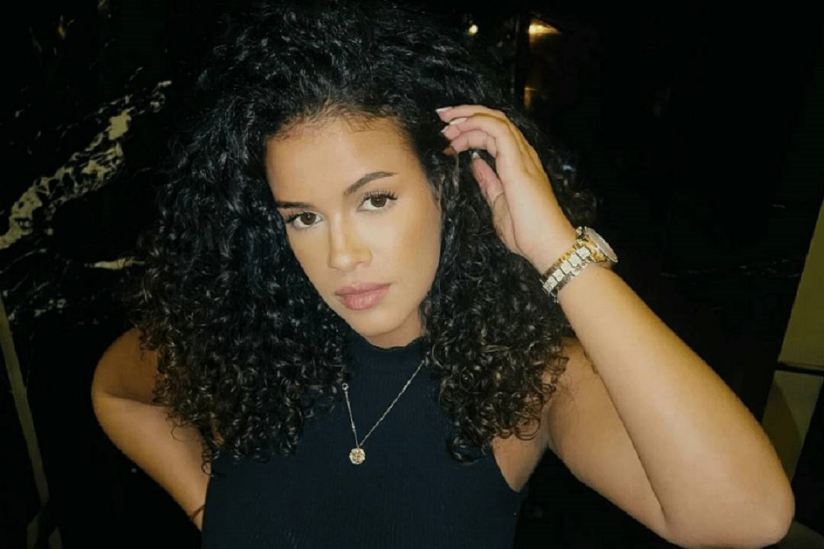 Le Bachelor : « Arrêtez de me déranger avec vos remarques sur mon physique », la candidate Riane pousse un coup de gueule (vidéo)