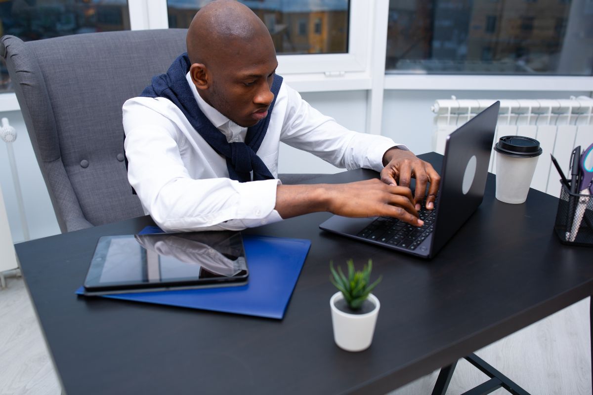 Banque recrute Secrétaire Général