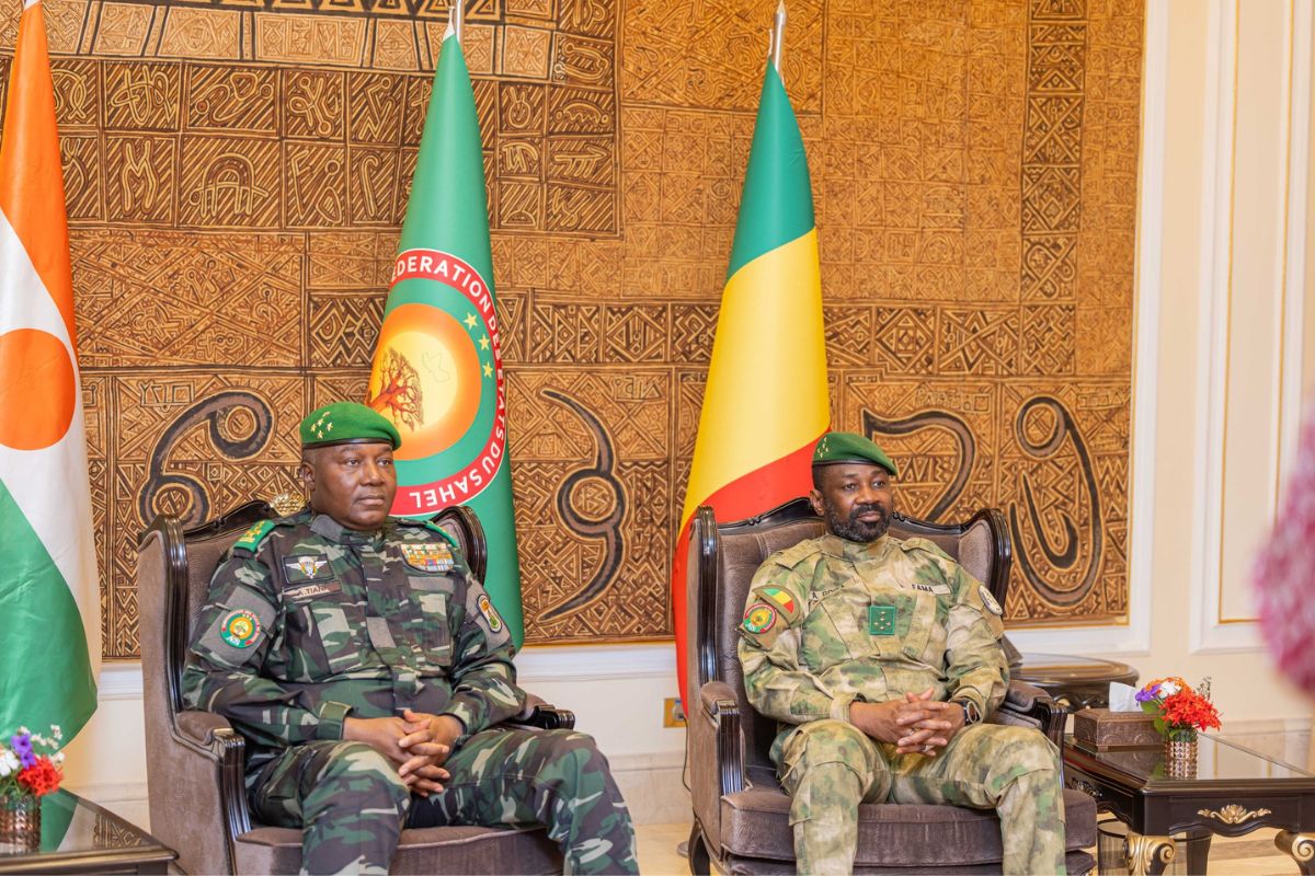 AES : la Confédération des États du Sahel au centre des échanges entre Assimi Goïta et son le Général Tiani
