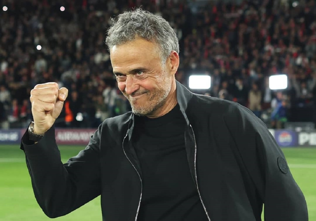 Luis Enrique victime d’une fracture de la clavicule : voici l’identité de son remplaçant provisoire sur le banc du PSG