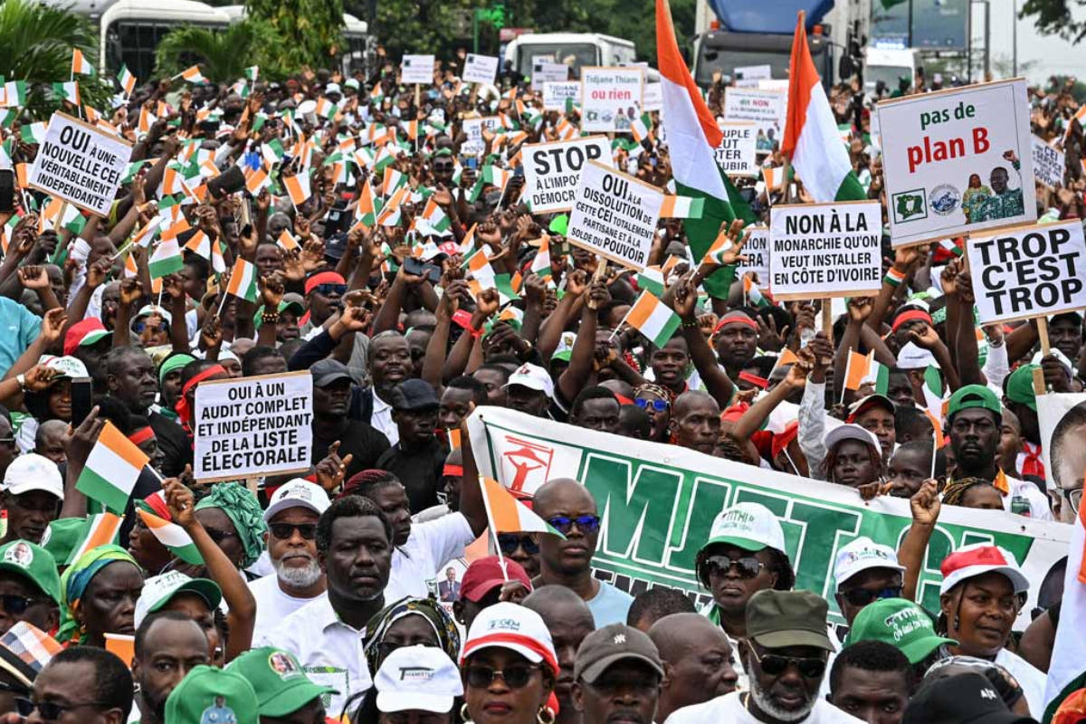 Présidentielle en Côte d’Ivoire : les autorités durcissent les interdictions de manifester