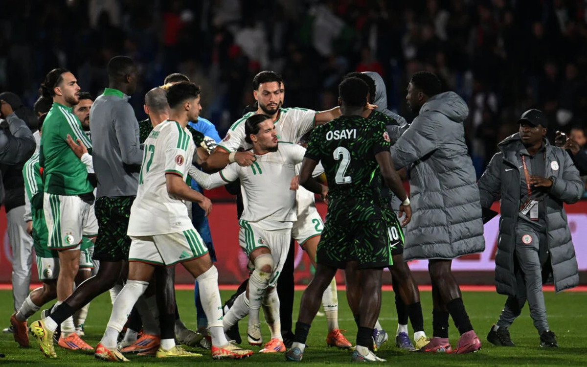 CAN : Luca Zidane et Belghali suspendus, lourdes amendes pour la Fédération algérienne